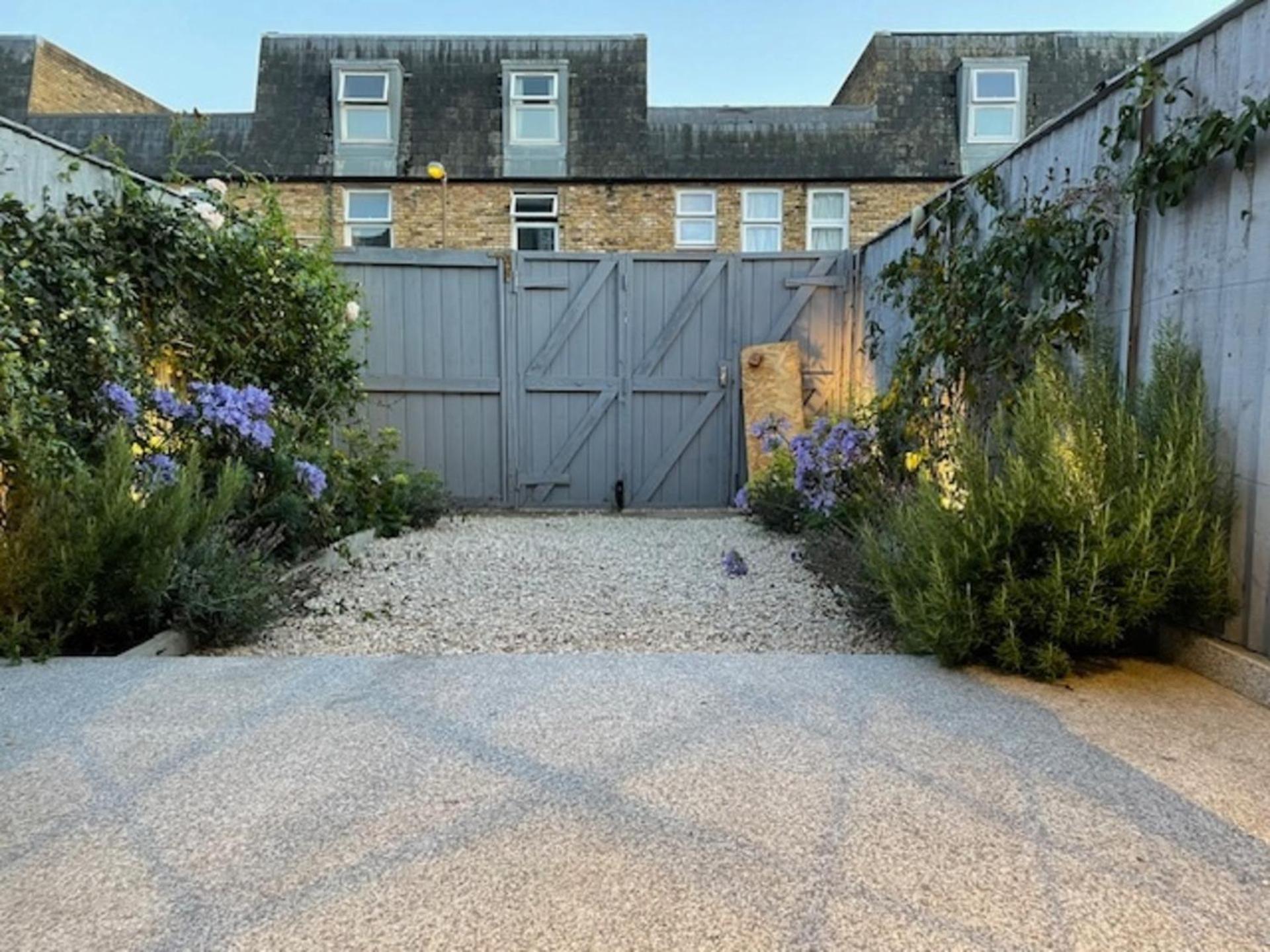 Charming 4bd 6 Mins From Nine Elms Station