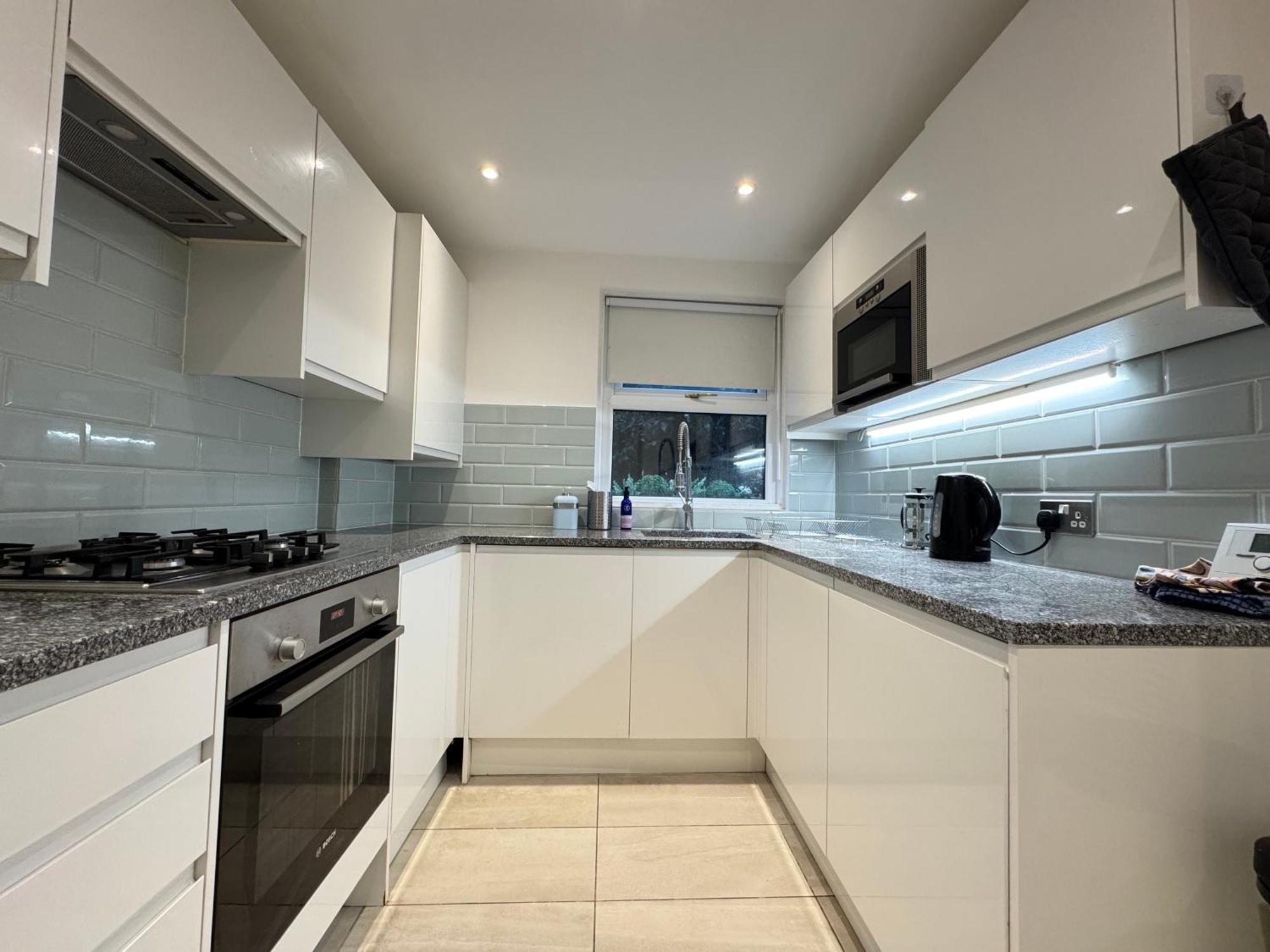 Charming 4bd 6 Mins From Nine Elms Station Hébergement de vacances Londres