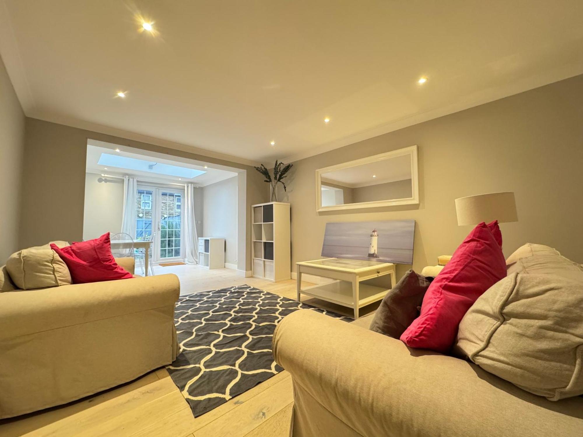 Hébergement de vacances Charming 4bd 6 Mins From Nine Elms Station